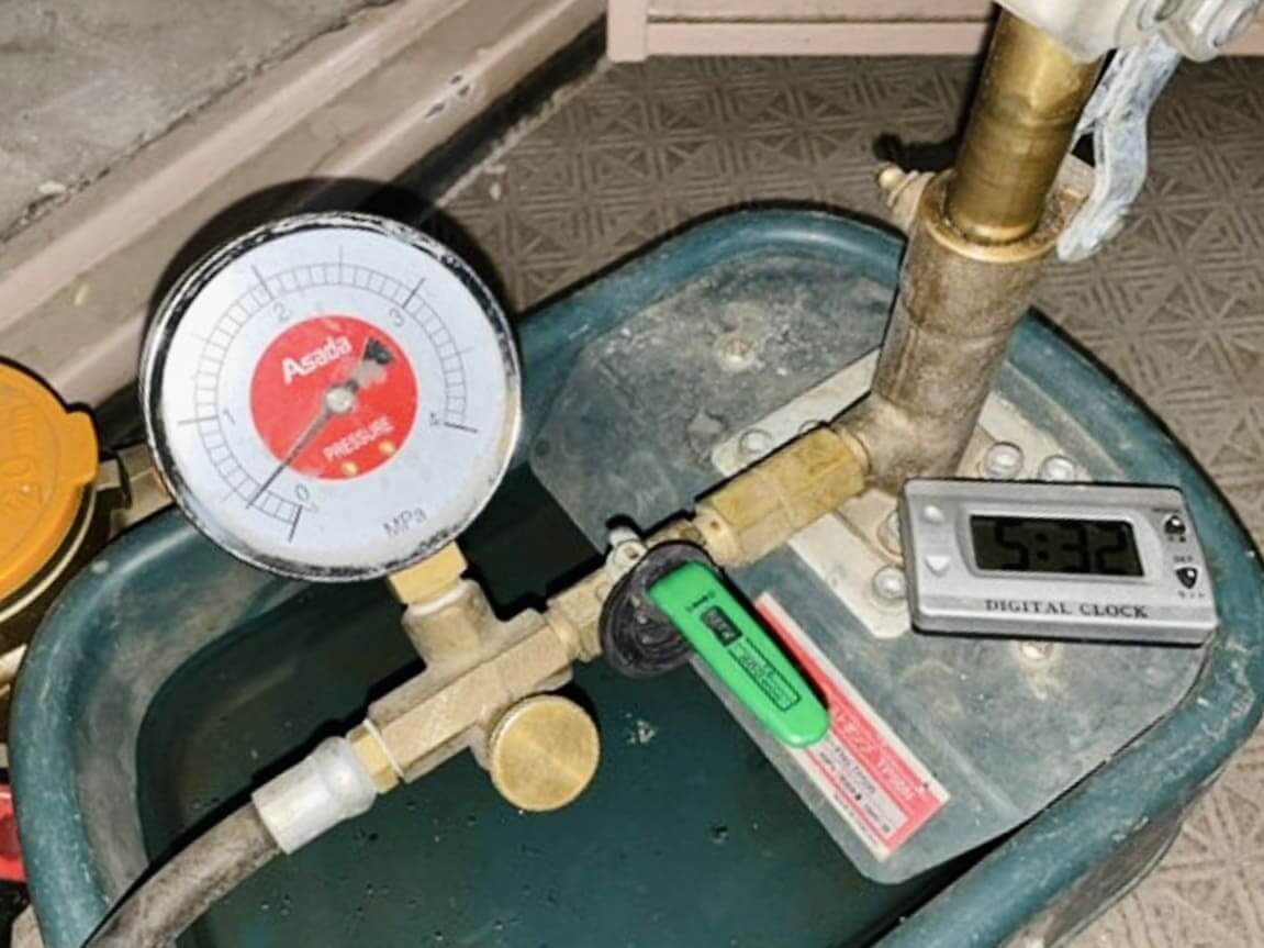 複合漏水を確認するための耐圧テスト